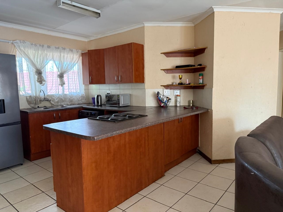 2 Bedroom Property for Sale in Rustenburg Central North West